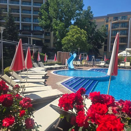 Апартаменти Deluxe Admiral Plaza Сонячний Берег Екстер'єр фото